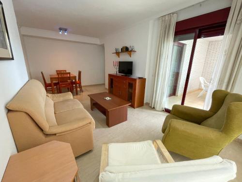 Imagen de la habitación del Viviendas Turísticas Vacacionales Oropesa Ciudad de Vacaciones 3000. Foto 9