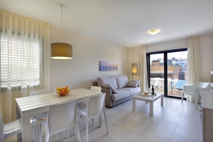 Imagen de los interiores del Viviendas Turísticas Vacacionales Pierre and Vacances Salou. Foto 7