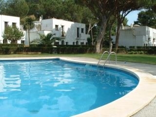 Imagen de la piscina del Viviendas Turísticas Vacacionales Piverd Golf. Foto 4