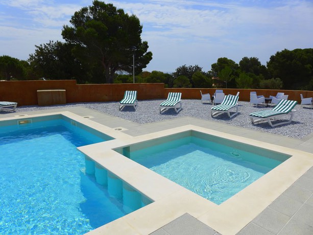 Imagen general del Viviendas Turísticas Vacacionales Rentalmar Sun Dore. Foto 8