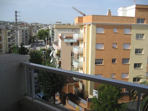 Imagen de los exteriores del Viviendas Turísticas Vacacionales Residencial Prisma, Segur de Calafell. Foto 10