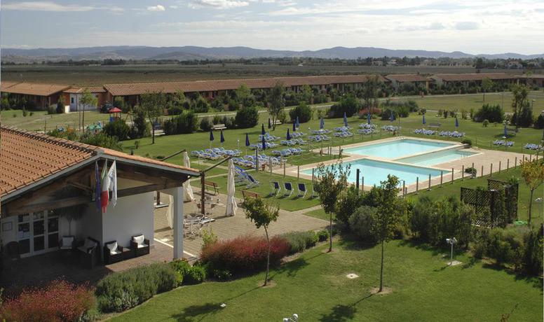 Imagen de los exteriores del Viviendas Turísticas Vacacionales Residenza Principina Rta. Foto 12