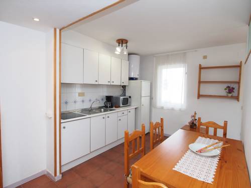 Imagen general del Viviendas Turísticas Vacacionales Royal Marine, Roses. Foto 5