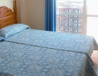 Imagen de la habitación del Viviendas Turísticas Vacacionales SOL TRITON. Foto 2