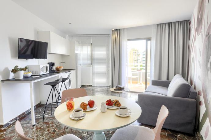 Imagen de la habitación del Viviendas Turísticas Vacacionales San Jaime Center Suites. Foto 12