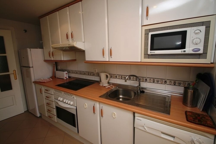 Imagen de la habitación del Viviendas Turísticas Vacacionales Señorío de Aloha. Foto 10