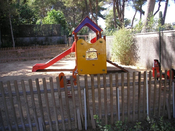 Imagen de los exteriores del Viviendas Turísticas Vacacionales Siesta Dorada ( Intersalou). Foto 11