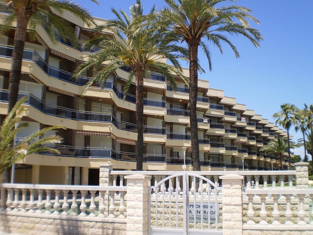 Imagen de los exteriores del Viviendas Turísticas Vacacionales Sol de España. Foto 9