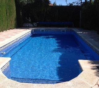Imagen de la piscina del Viviendas Turísticas Vacacionales Villa Alandaluz. Foto 6
