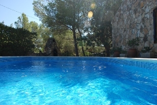 Imagen de la piscina del Viviendas Turísticas Vacacionales Villa L'estany. Foto 5