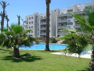 Imagen de la piscina del Viviendas Turísticas Vacacionales Villa Roquer. Foto 7