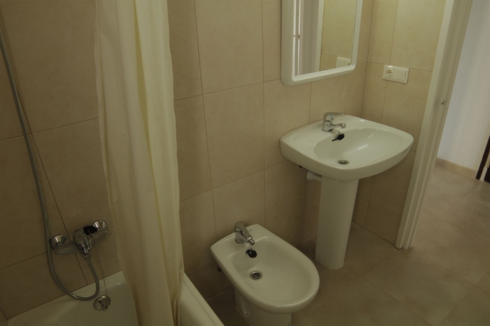 Imagen de la habitación del Viviendas Turísticas Vacacionales Zodiac, Lloret de Mar. Foto 9