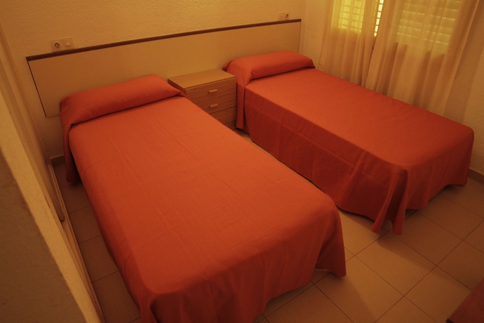 Imagen de la habitación del Viviendas Turísticas Vacacionales Zodiac, Lloret de Mar. Foto 11