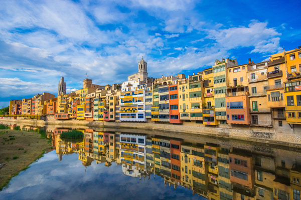 Imagen de Casas del río Onyar