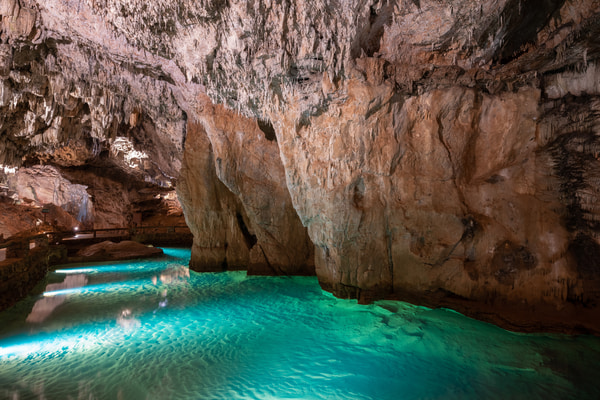 Imagen de Cuevas de Valporquero