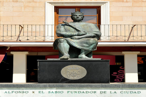 Imagen de Estatua de Alfonso X El Sabio