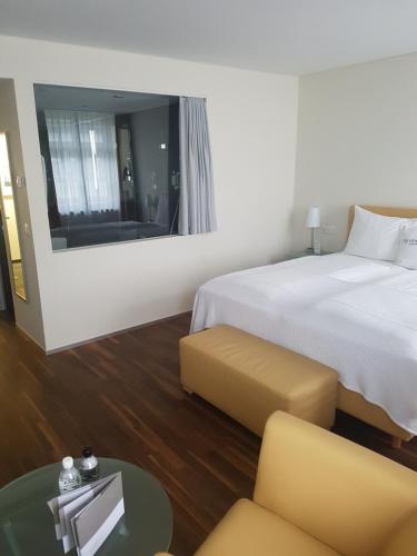 Habitación Doble Confort del hotel Glockenhof Zürich. Foto 3