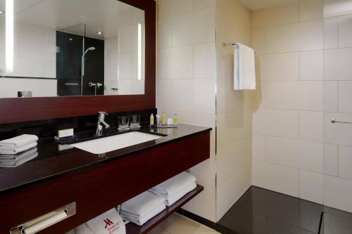 Suite Club Junior con acceso al club lounge del hotel Zurich Marriott. Foto 5