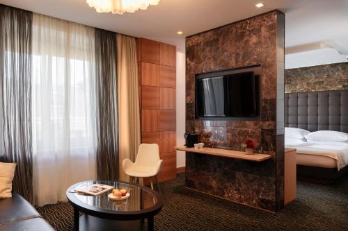 Suite Junior del hotel St Gotthard. Foto 2