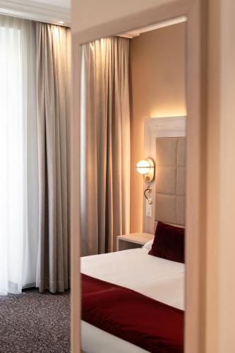 Habitación Deluxe con vistas superiores del hotel St Gotthard. Foto 2