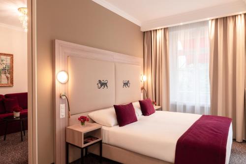 Suite Junior Deluxe del hotel St Gotthard. Foto 3