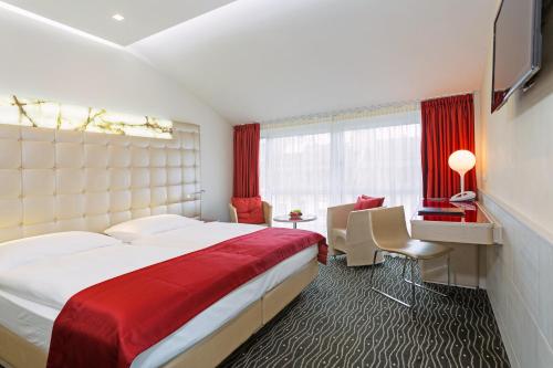 Habitación Doble Confort del hotel St Gotthard. Foto 1