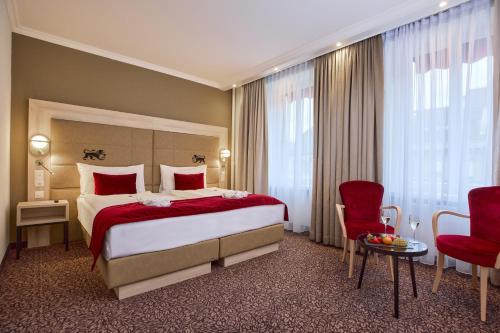 Habitación Deluxe con vistas superiores del hotel St Gotthard. Foto 1