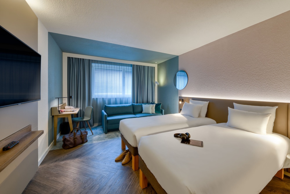 Habitación superior, 2 camas individuales del hotel Novotel Zurich City West. Foto 3