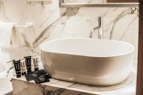 Suite Junior Deluxe del hotel Excelsior Bari