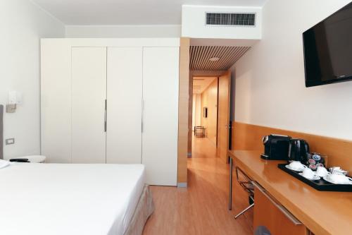 Suite Junior Deluxe del hotel Excelsior Bari. Foto 2