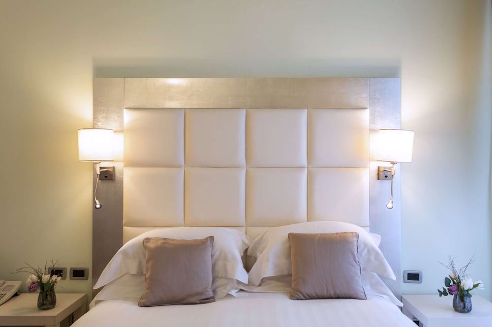 Suite junior, 2 camas individuales (Scaramanzia) del hotel Palazzo Caracciolo Naples. Foto 2