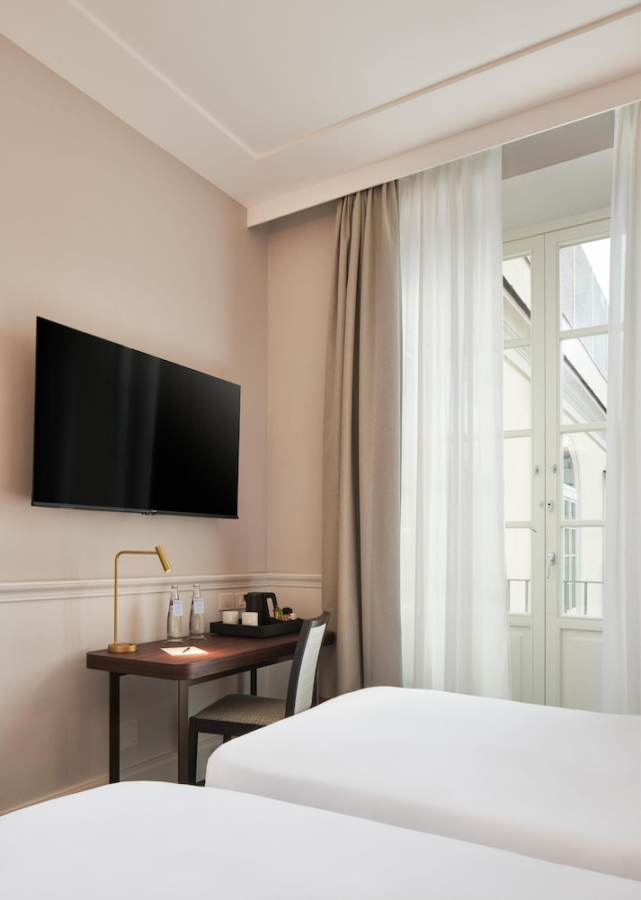 Habitación superior, 2 camas individuales del hotel Palazzo Caracciolo Naples. Foto 2