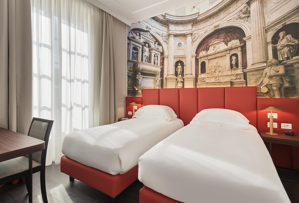 Habitación superior, 2 camas individuales del hotel Palazzo Caracciolo Naples. Foto 3