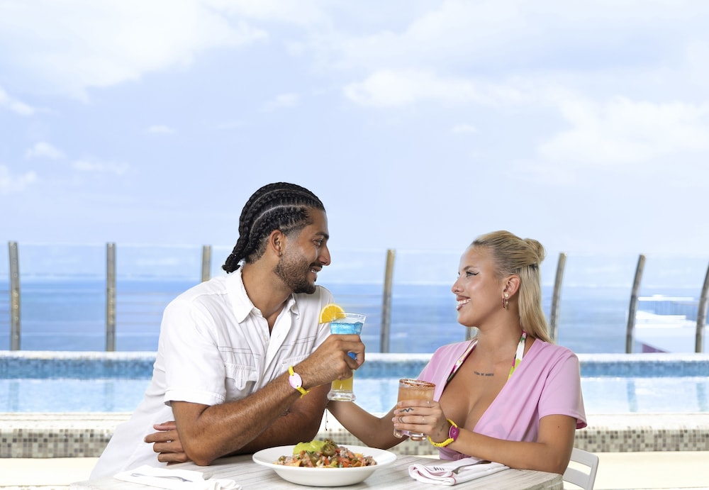 Bash Tower Ocean View del hotel Temptation Cancun Resort - All Inclusive- Adults Only. Foto 3