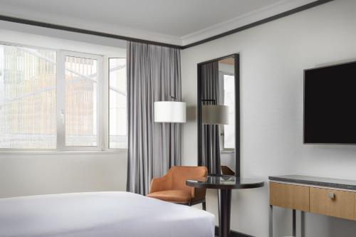 King Room with Limited Atrium View del hotel Hilton Prague Atrium. Foto 4