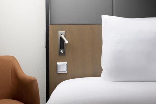 Habitación Executive con cama extragrande del hotel Hilton Prague Atrium
