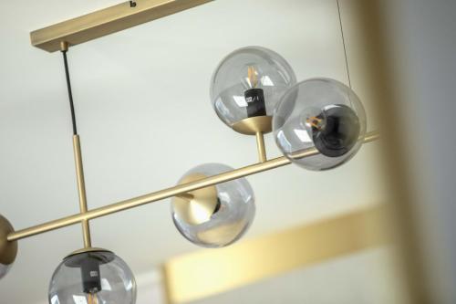 Suite Apartamento con cama extragrande del hotel Hilton Prague Atrium. Foto 7