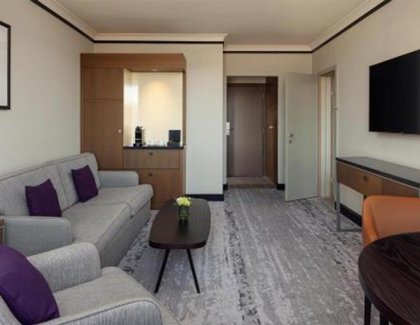 Suite Executive con cama doble grande del hotel Hilton Prague Atrium