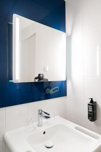 Habitación Superior - Adaptada para personas con discapacidad del hotel Ibis Praha Wenceslas Square. Foto 4