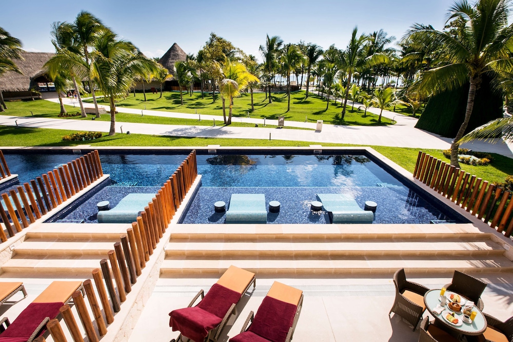 Suite (Swim Up Premium Level) del hotel Barceló Maya Caribe - All Inclusive. Foto 1