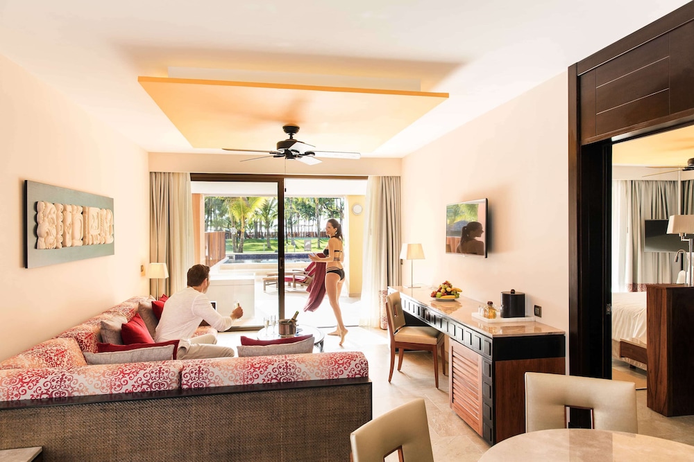Suite (Swim Up Premium Level) del hotel Barceló Maya Caribe - All Inclusive. Foto 3