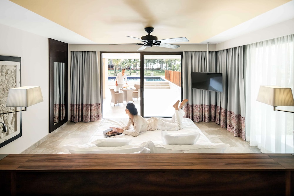 Suite (Swim Up Premium Level | 2A 1C) del hotel Barceló Maya Caribe - All Inclusive. Foto 2