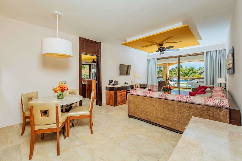 Suite (Ocean Front Premium Level) del hotel Barceló Maya Caribe - All Inclusive