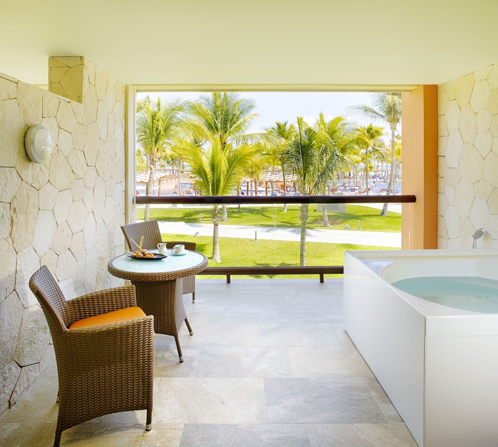 Suite junior (Ocean Front Premium level) del hotel Barceló Maya Caribe - All Inclusive. Foto 3