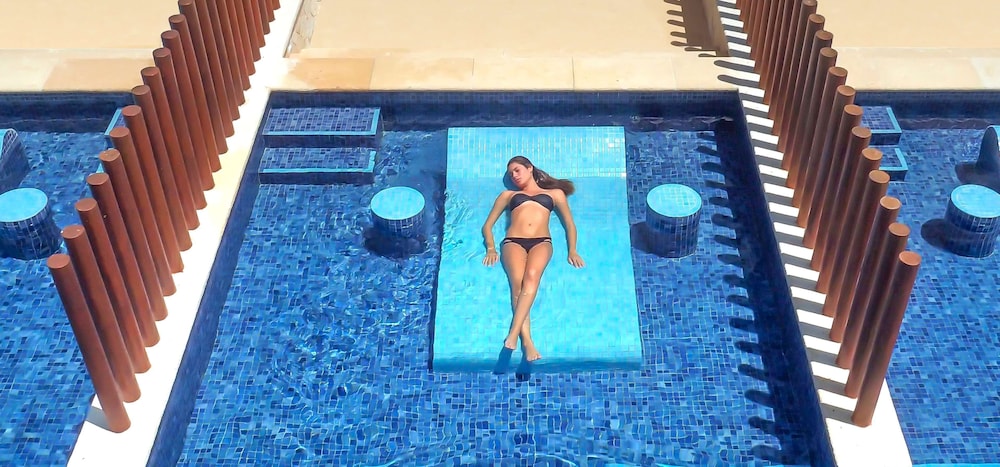 Suite junior (Swim Up Premium Level) del hotel Barceló Maya Caribe - All Inclusive. Foto 2