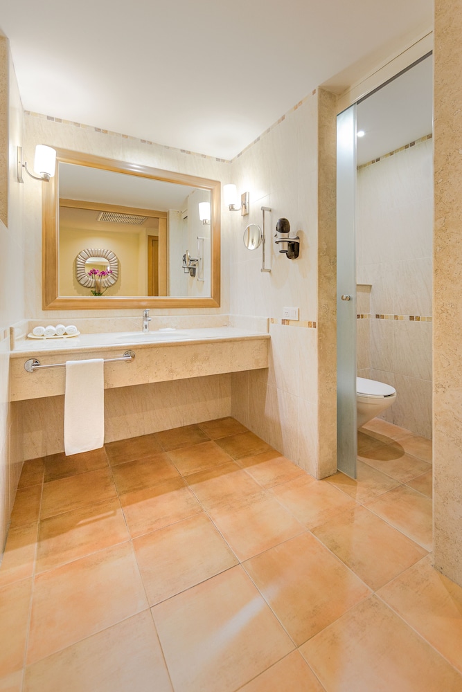 Habitación superior del hotel Barceló Maya Colonial - All Inclusive. Foto 5