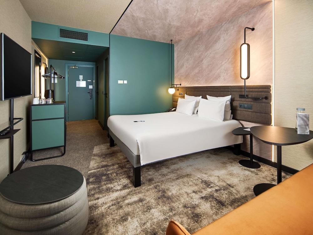 Habitación superior, 1 cama doble con sofá cama del hotel Novotel Praha Wenceslas Square. Foto 3
