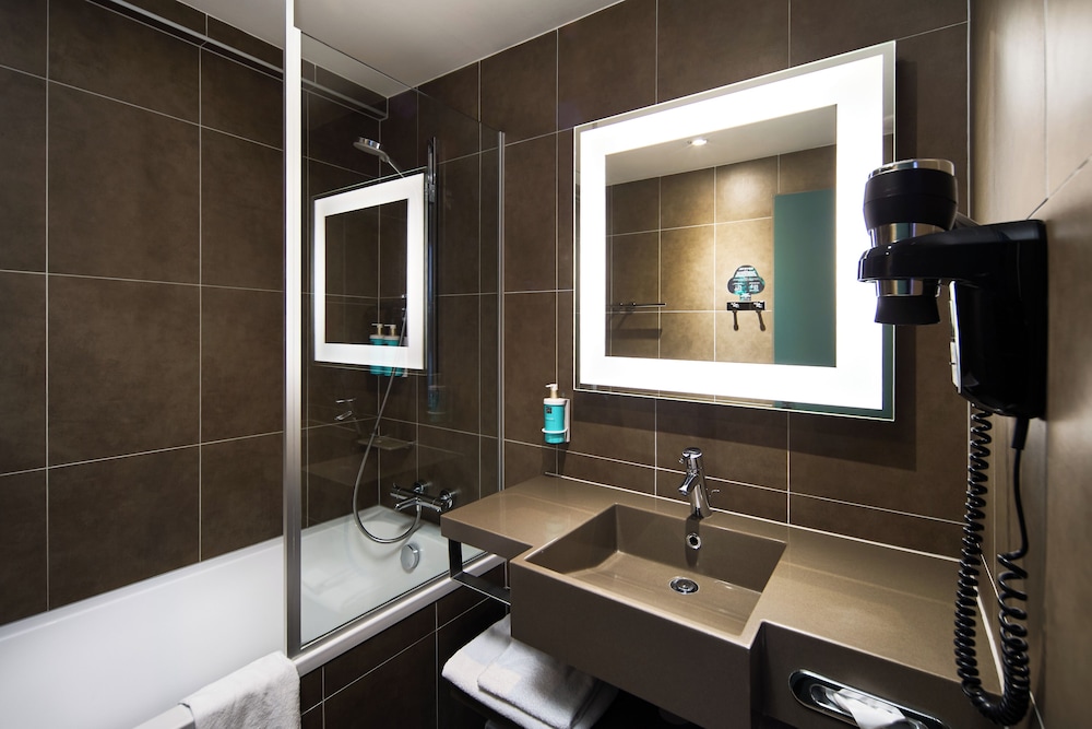 Habitación superior, 2 camas individuales del hotel Novotel Praha Wenceslas Square. Foto 6