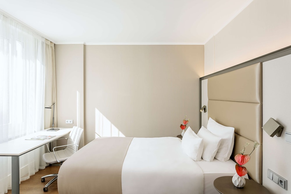 Habitación individual superior, 1 cama individual del hotel Nh Collection Berlin Mitte Am Checkpoint Charlie. Foto 3