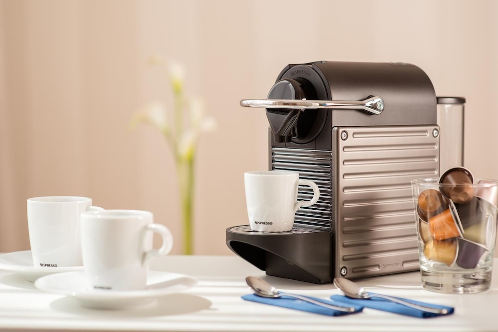 Suite junior del hotel Nh Collection Berlin Mitte Am Checkpoint Charlie. Foto 4